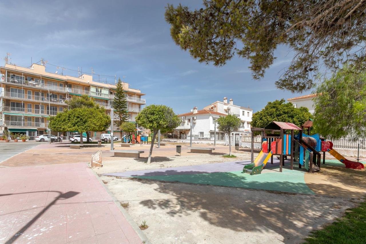 ✩Direct Beach Location ✩ Familyfriendly ✩ Netflix Santa Pola Luaran gambar